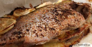 ψαρι στο φουρνο ψητο (φαγκρί)